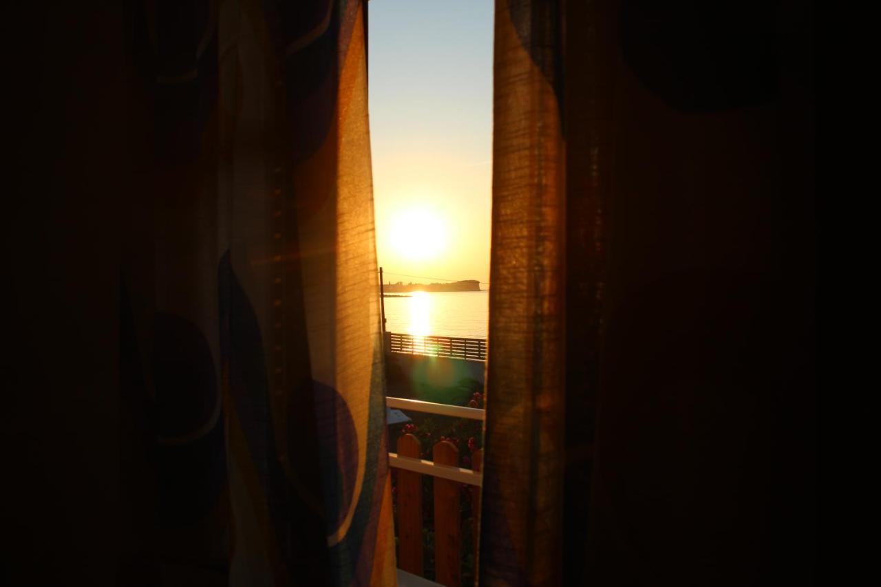 روذا Anastazia'S Seaside Apartments المظهر الخارجي الصورة